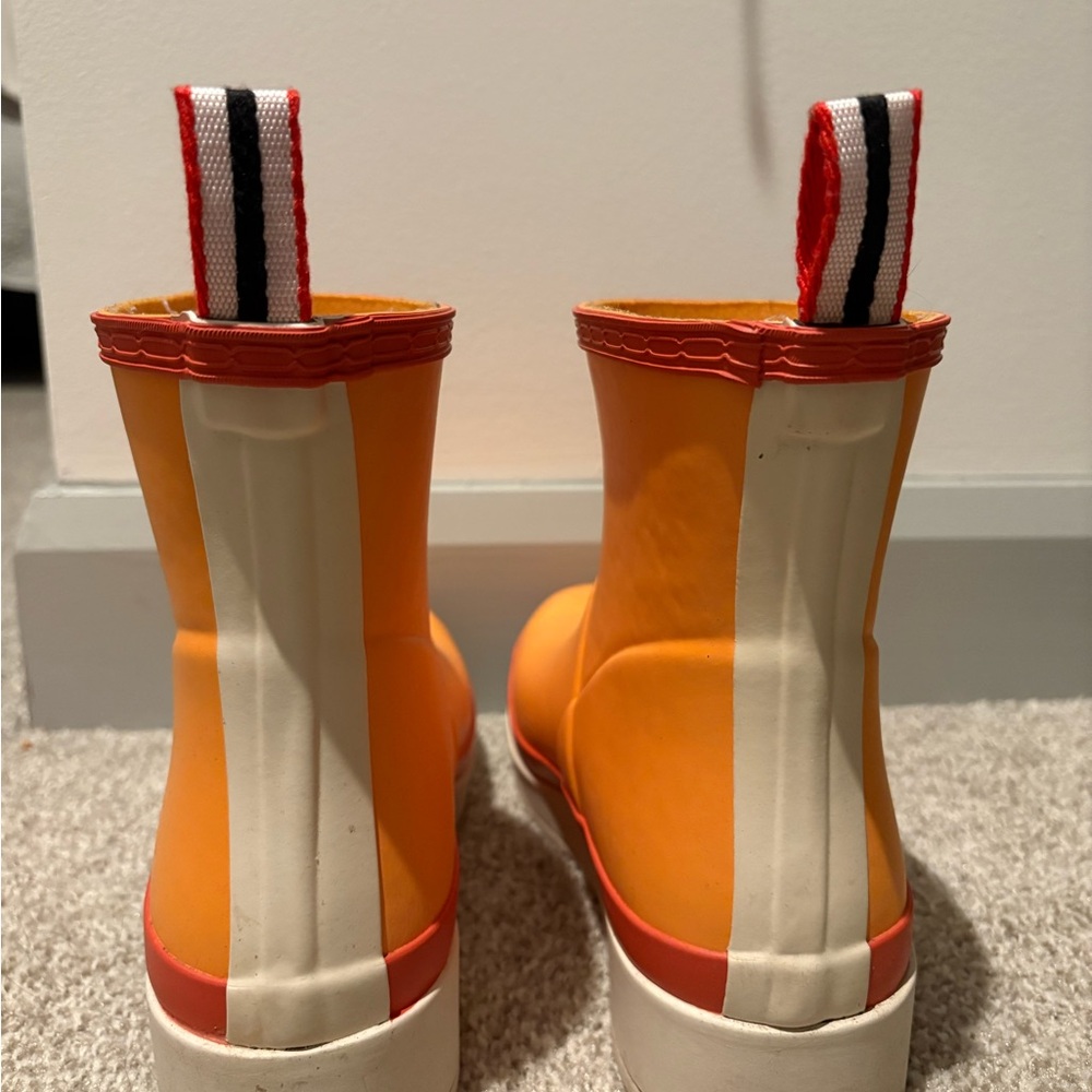 Hunter Vibrant Orange and Red Short Rain Boots - Picture 3 of 4